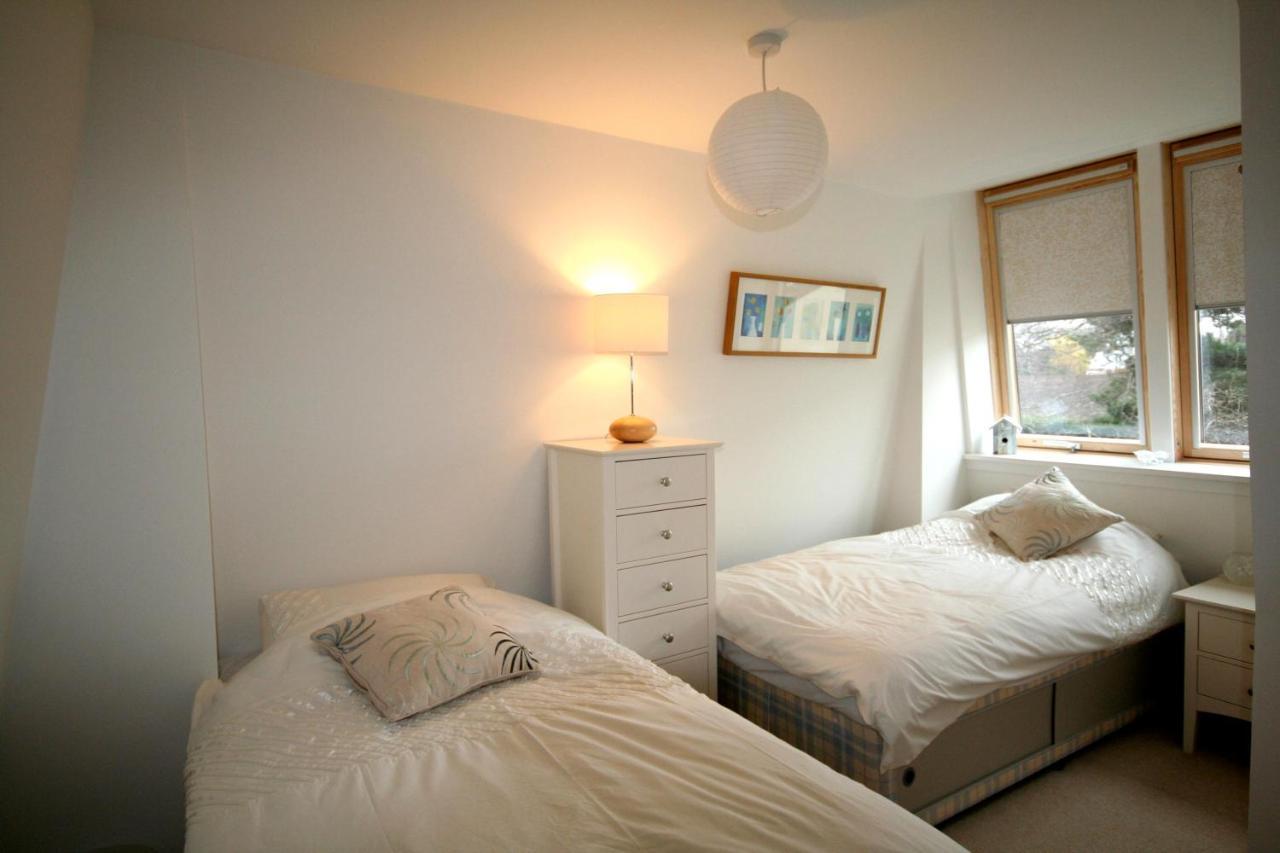Aberlady Willow Cottage, A Unique, Charming Cottage Situated In A Quiet Street In An East Lothian Village מראה חיצוני תמונה